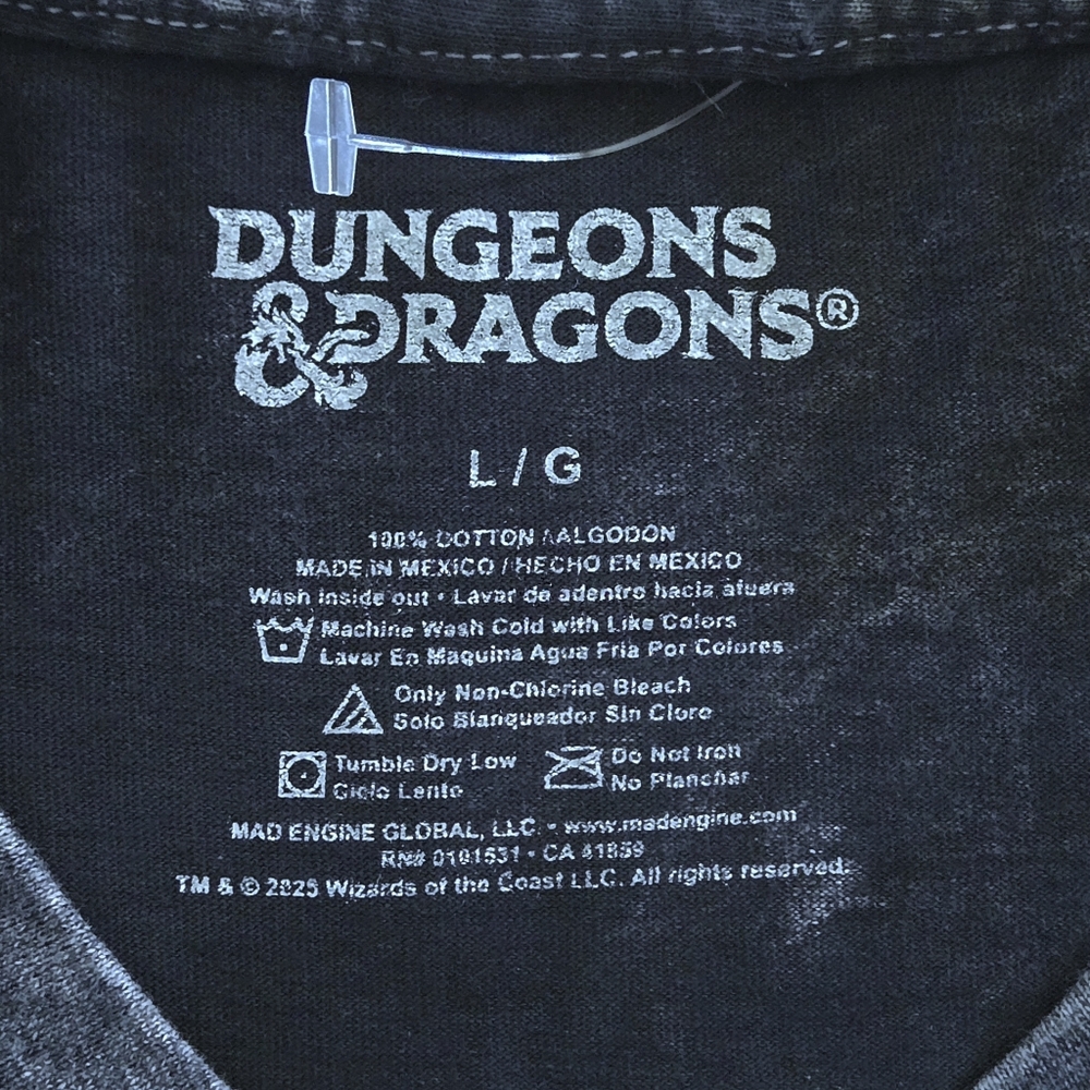 MAD😡 Engine Global LLC Dungeons🏰⛓️ & Dragons🐉 Graphic Tee👕 - NWOT - Picture 6 of 13